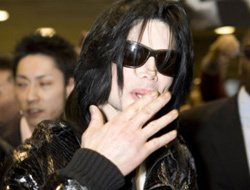 Michael Jackson kolbastı oynarsa (Video)