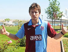 Trabzonspor ilk imzayı attırdı